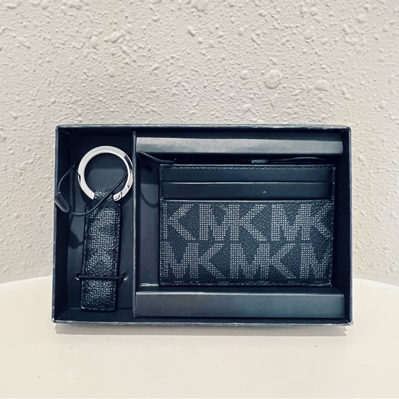 Michael Kors Men’s  Signature Card Holder And Keychain Black Set  OS NIB - Picture 1 of 4